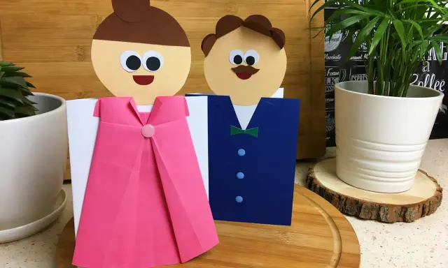 Urocze kartki urodzinowe z papieru: sukienka i garnitur. Świetny pomysł, co można zrobić z papieru na urodziny!